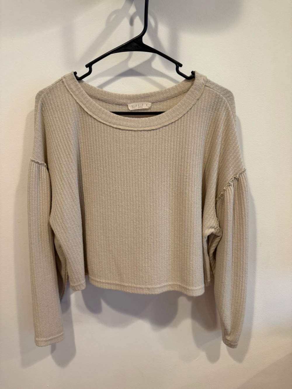 ILLA ILLA Beige Ribbed Knit Pullover